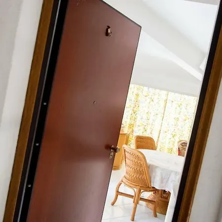 Appartamento Via Verdi - With Terrace In The Heart Of